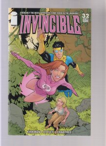 INVINCIBLE #32 - RYAN OTTLEY COVER (9.0) 2005