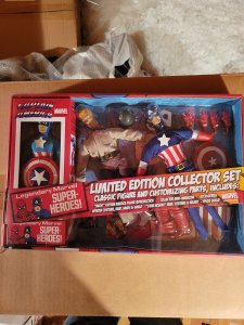 Legendary Marvel Superheroes: Captain America Mego Action Figure Set!