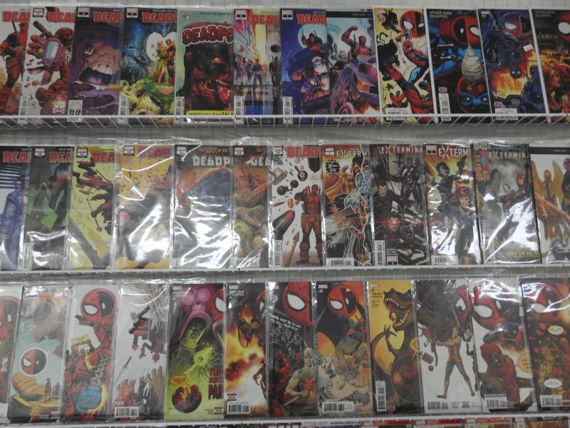 Huge Lot of 200+ Comics W/ Deadpool, Spiderman, Black Panther Avg. VF+ Condition