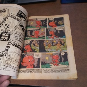HOT STUFF SIZZLERS #22 harvey giant comics 1966 silver age cartoon little devil