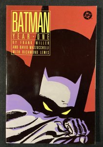 BATMAN YEAR ONE SOFTCOVER GRAPHIC NOVEL MILLER AND MAZZUCCHELLI VF