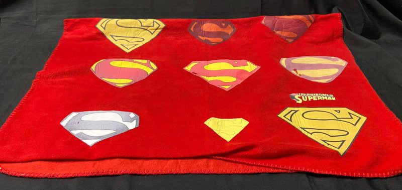 WORLD'S FINEST COLLECTION SUPERMAN LOOT CRATE W/ BLANKET,  FIGURE + MORE