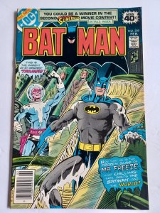 Batman #308 newsstand - 1st Tiffany Fox - 1979 - VF