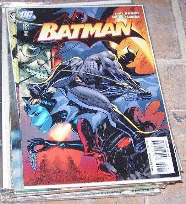 Batman #692  2009, DC catwoman penguin arkham gotham  bruce wayne black mask 