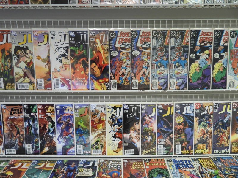 Huge Lot of Comic Books! Justice League and others!