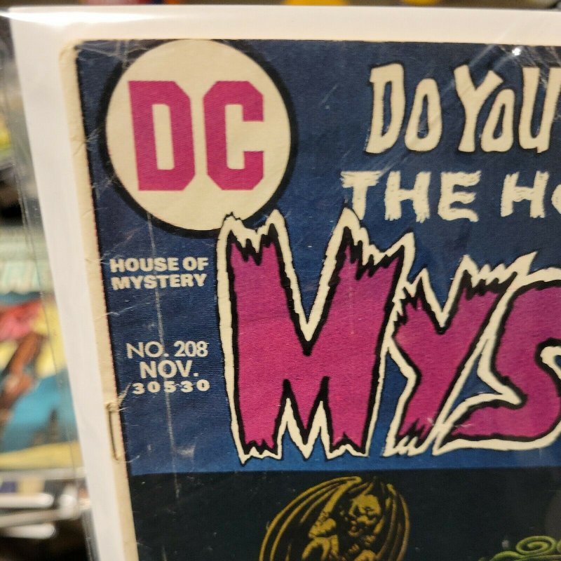 House of Mystery 208 Classic Cemetery Cover  