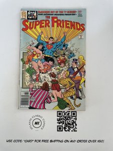 The Super Friends # 1 VF DC Comic Book Superman Batman Flash Joker 24 J888