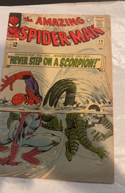 The Amazing Spider-Man #29 (1965)Never step on a scorpion foxxing/tanning