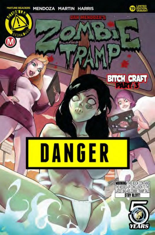 ZOMBIE TRAMP #19 TMCHU RISQUE VARIANT COVER (2016)