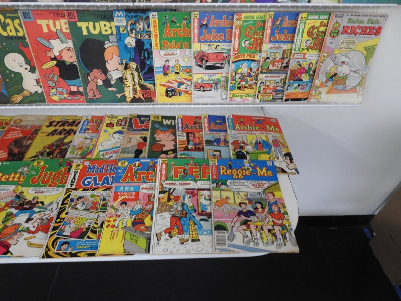 Huge Lot 200+ Silver/Bronze Comics W/ Archie, Tom & Jerry, Richie Rich See Desc.