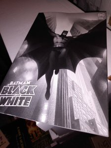 2021 new BATMAN BLACK AND WHITE 3 first appearance NM