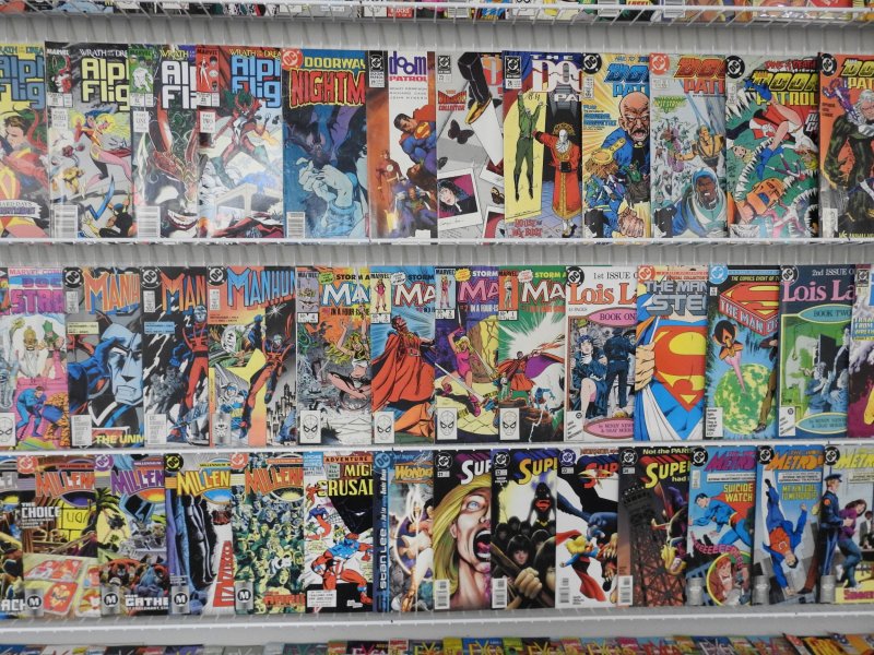 Huge Lot 200+ Comics W/ Alpha Flight, Doom Patrol, Spawn, +More! Avg VF- Cond!
