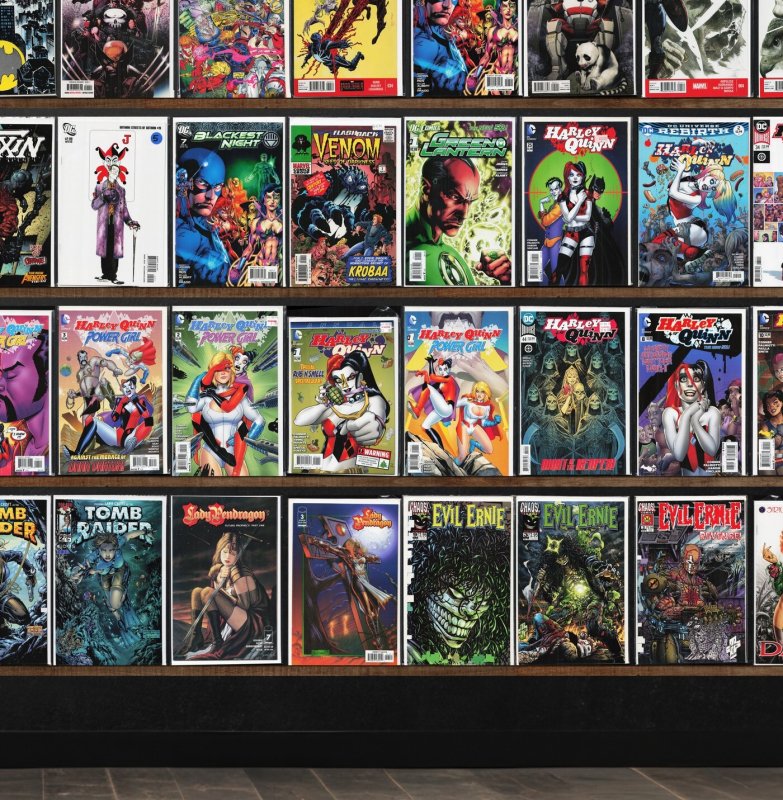 Huge Lot 140+ Comics with Harley Quinn, Venom, Venom: Space Knight & More!
