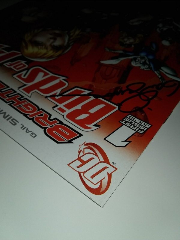 DC BIRDS OF PREY 1 2010 2ND PRINTING WHITE CANARY signed Gail Simone VF-NM