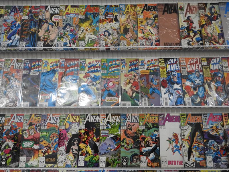 Huge Lot 190+ Comics W/ Avengers, Captain America, Indiana Jones+ Avg VF- Cond!!