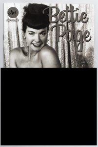 Bettie Page Alien Agenda #1 Cvr O Black Bag Photo Variant Dynamite 2022 NM