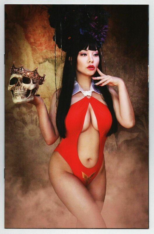 Vampirella Dracula Unholy #1 Cvr U 1:7 Virgin Cosplay Variant (2021) NM