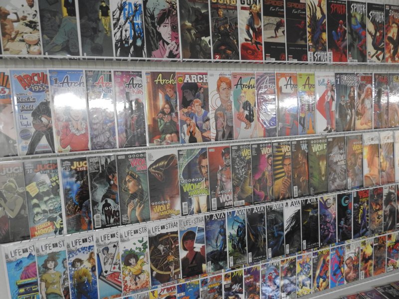 Huge Lot 140+ Comics W/ Spider-Man, Archie, Morbius, +More! Avg VF Condition!