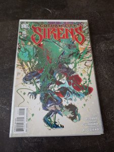 Gotham City Sirens #15 (2010)