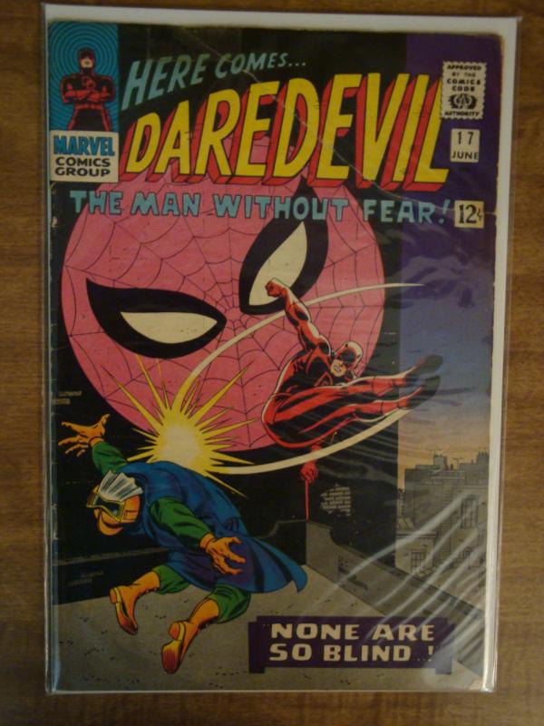 Marvel Comics Daredevil #17 Stan Lee Story Spider-man (tear on cover Coupon cut)