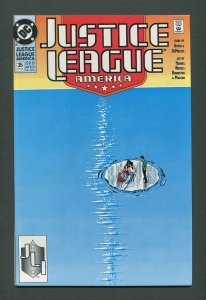 Justice League America #35  / 9.2 NM- 9.4 NM /  February 1990