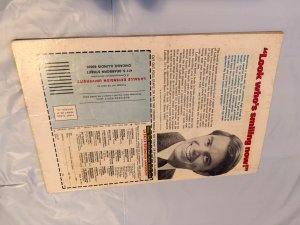 The X-Men #102 (1976) who shall stop the juggernautn