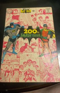 Batman #200 (1968)Batman anniversery 200thnissue