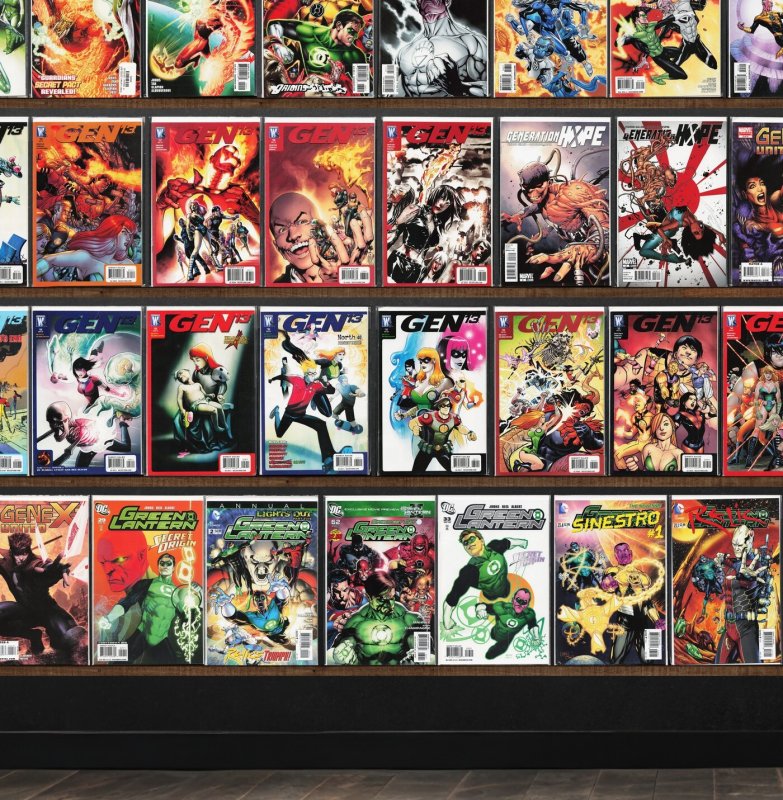 Huge Lot 140+ Comics with Green Lantern, Green Lantern Corps, Gen 13 & More!