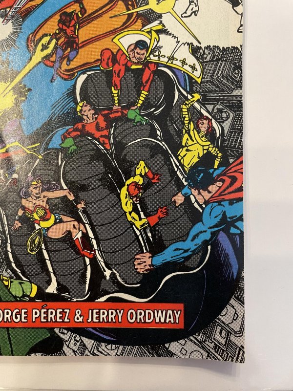 Crisis on Infinite Earths #12 (1986)