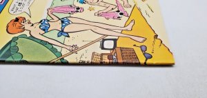 Date with debbi #11 DC Comic Book 1971 Fine