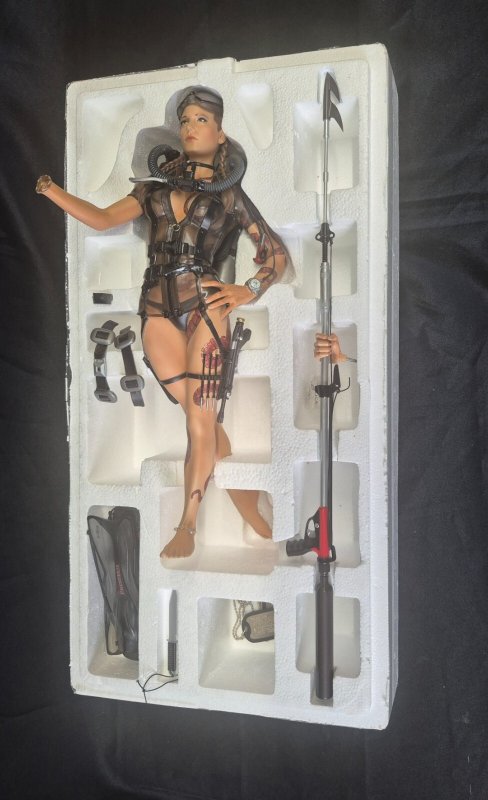 Gentle Giant Honey Trap Whisper 1:4 Scale Statue 223/600 *PLEASE READ*