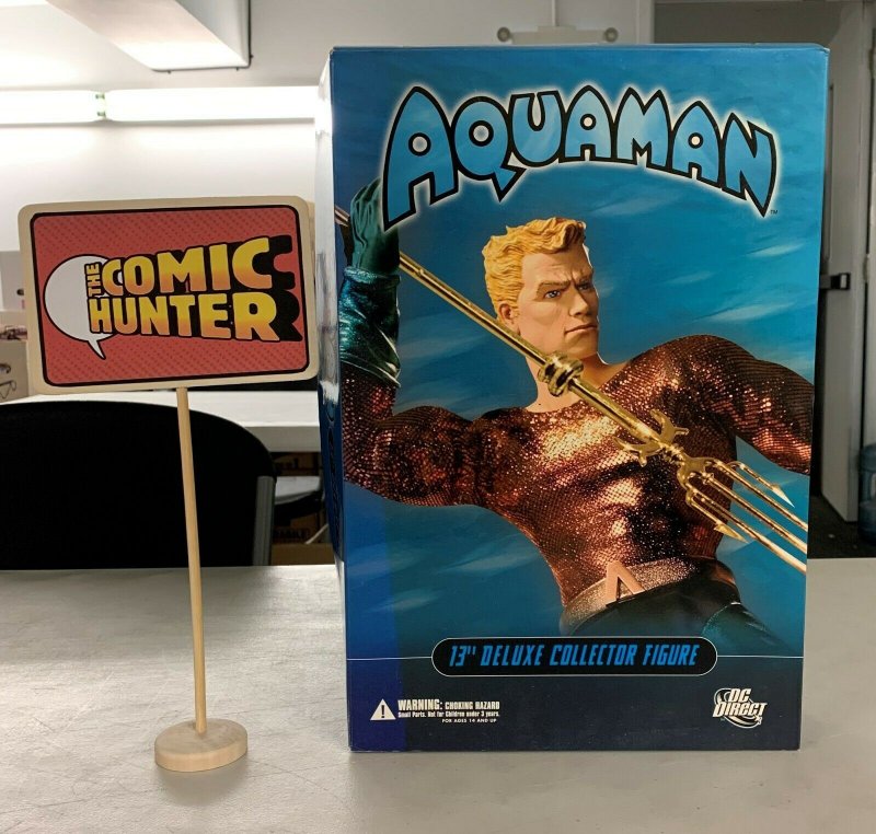Aquaman Deluxe Collector Figure 13 DC Direct Damaged Box