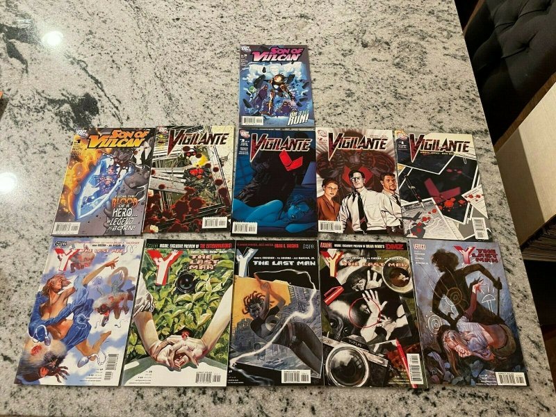 11 Comics Y Last Man 36 37 38 39 40 + Vigilante 1 2 3 4 + Son Of Vulcan 1 2 J601 