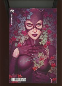 (2021) Catwoman #30: VARIANT COVER! SIGNED BY JENNY FRISON! (9.2 OB)