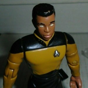Lieutenant Commander Geordi La Forge Star Trek action figure 1992 Playmates