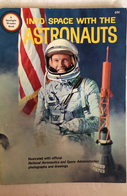 Into space with the astronauts 1965 NM, C all my space/Star Trek!