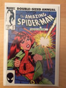 AMAZING SPIDER MAN ANNUAL 18 & 19, MJ AS SPIDER LADY, 1ST ALISTAIR SMYTHE