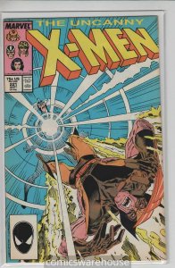 UNCANNY X-MEN (1963 MARVEL) #221 NM A62776
