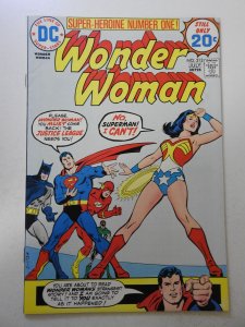Wonder Woman #212 (1974) VF- Condition!