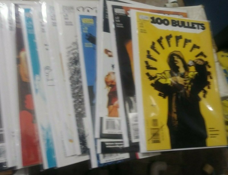 100 bullets comic lot # 15 17-23,26-28,30 34 36 38 39 41 42 46 50-MORE VERTIGO