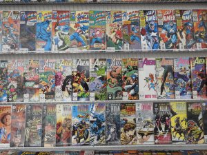 Huge Lot 190+ Comics W/ Avengers, Captain America, Indiana Jones+ Avg VF- Cond!!