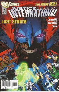 Justice League International #5 (2012) - NM +