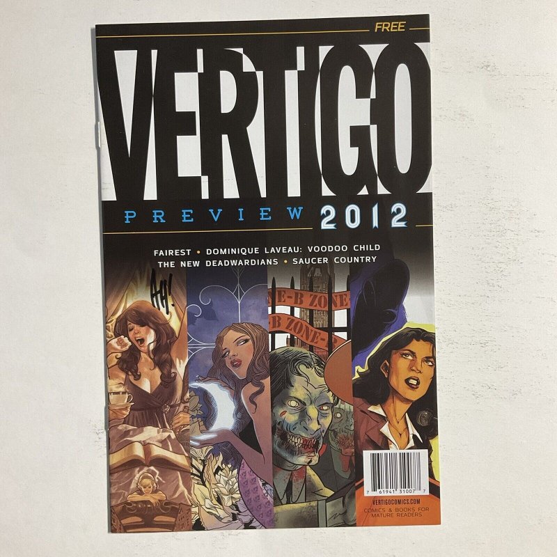 Vertigo Preview 2012 Signed by Adam Hughes DC Comics Vertigo NM near mint