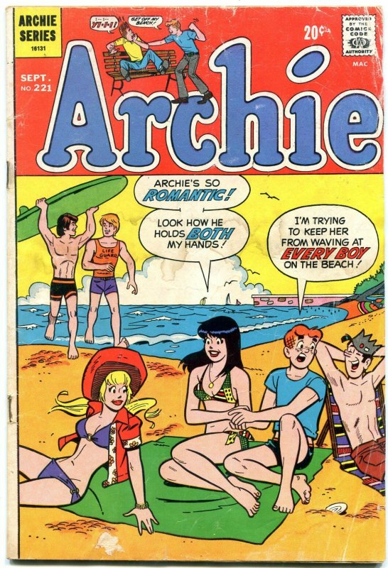 Archie #221 1972-Betty-Veronica-Jughead-swimsuit cover G