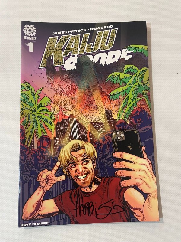 Kaiju Score # 1 NM Variant Cover Aftershock Comic Book SIGNED Tony HARRIS 3 J262