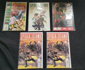 SPIDER-MAN 5PC (VF/NM) HANDS COVERED IN BLOOD, CAUGHT IN THE ACT... 1995-2013