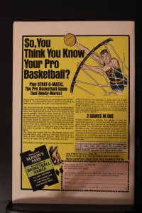 Archie #231 1973 High-Grade NM- Figures on blackboard and walking down the hall