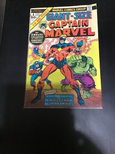 Giant-Size Captain Marvel (1975) 1st Giant-Size Key! Hulk Cap! VF+ C’ville CERT!