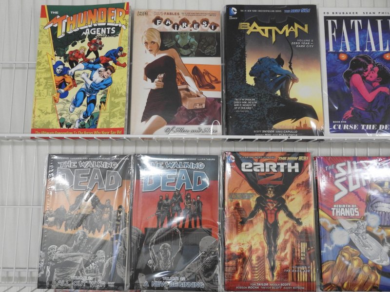 Huge Lot of 31 TPB's W/The Walking Dead, Batman, Silver Surfer Avg VF+ C...