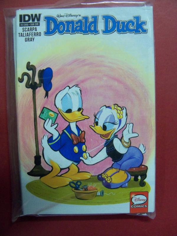 WALT DISNEY'S DONALD DUCK #2  FIRST PRINT 2015 SUBSCRIPTION VARIANT COVER